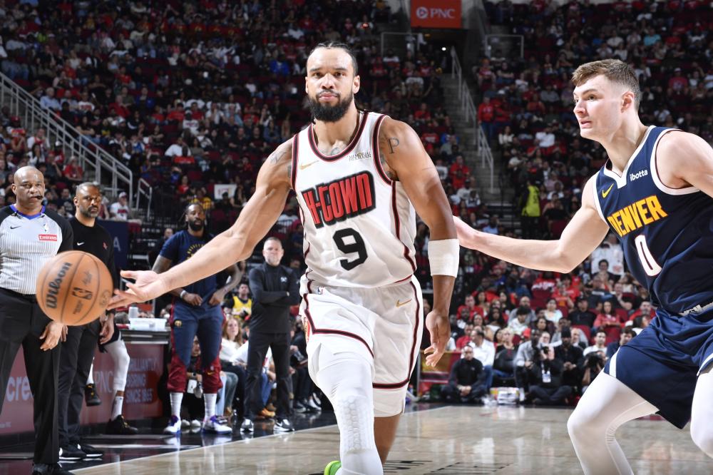 维拉中场巴 维拉中场巴